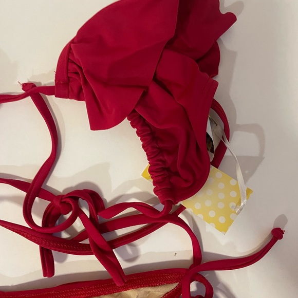 Two bathing suits - Picture 10 of 13